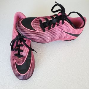 Nike Bravata II FG Girls Size 1.5Y Black|Pink Athletic Soccer Cleats Shoes